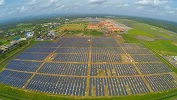 اول مطار بالطاقة الشمسية